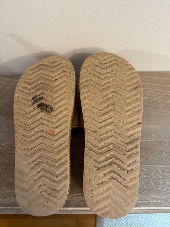 Steve Madden Tan Woven raffia Slide Mules with Gold Accent - Picture 9 of 11